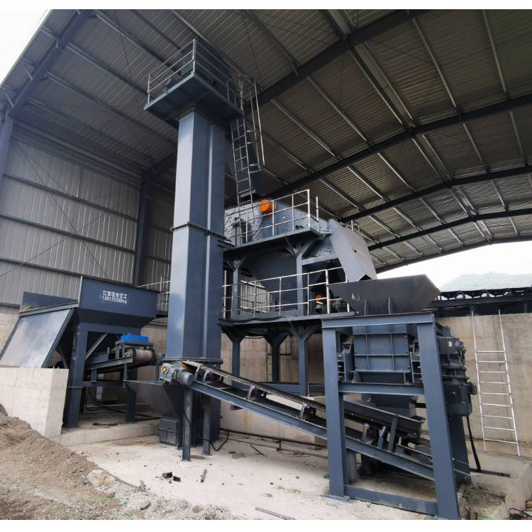 江西沥青混合料破碎筛分设备客户现场