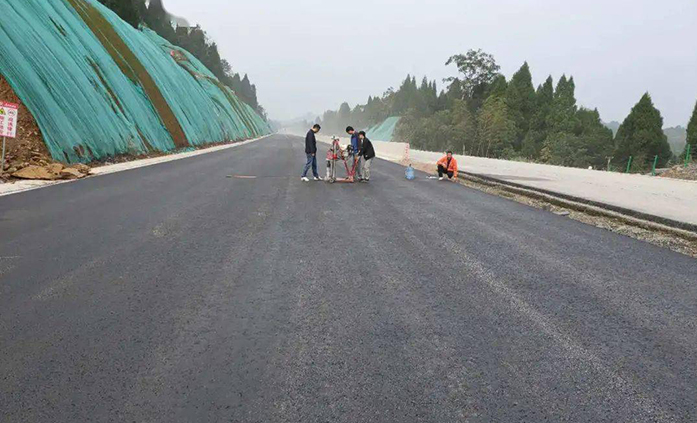 沥青混合料低温抗裂性能 沥青混合料低温抗裂性能